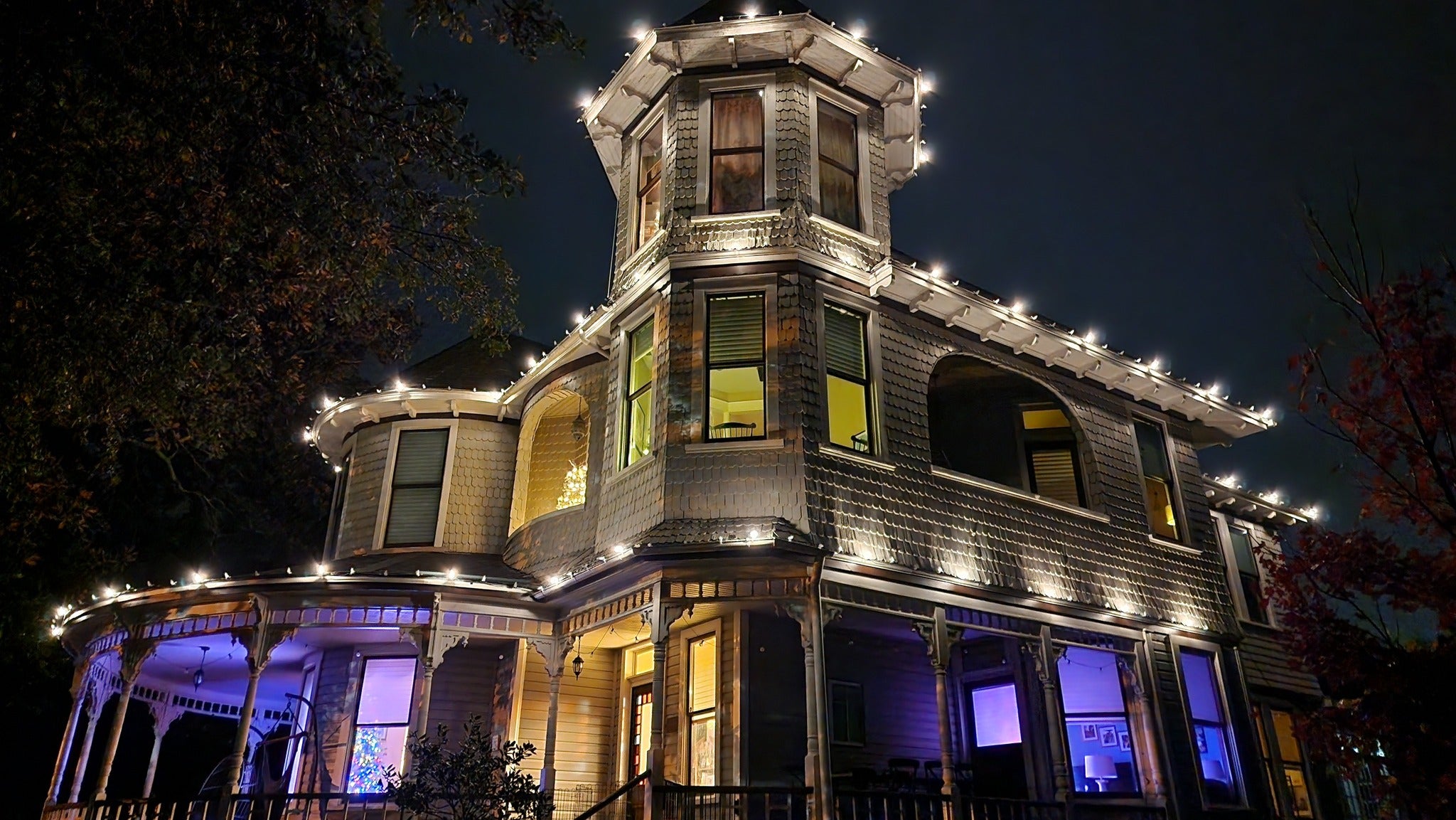 Permanent Lighting Picture.jpg__PID:55d20a95-6b64-486b-a67a-4d204bfe3df7